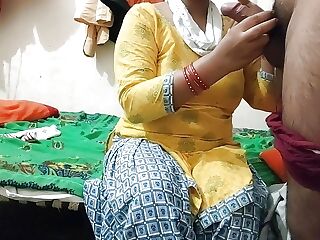 Desi Bhabi Standing Oral